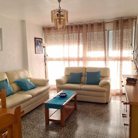 Apartamento En Pleno Centro De ネルハ エクステリア 写真